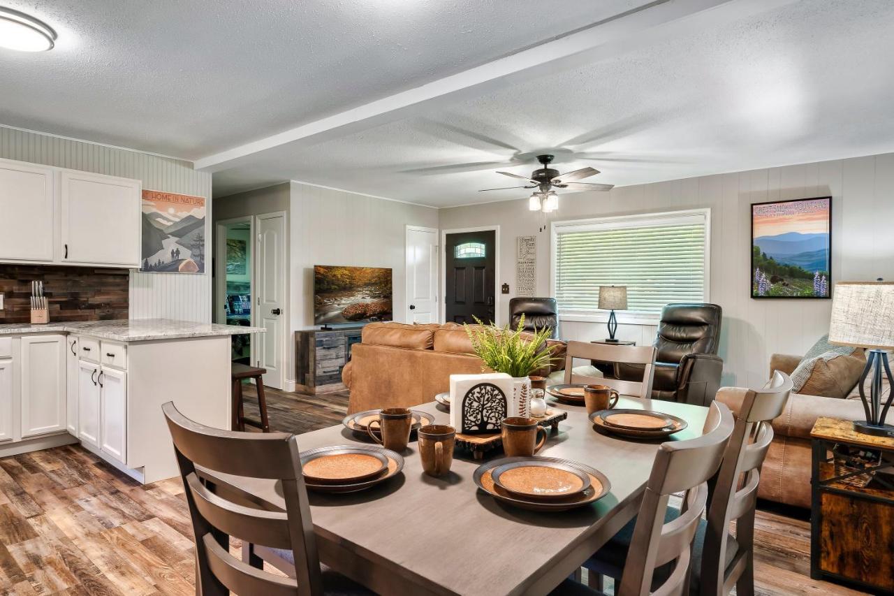 Villa Modern Pigeon Forge Gem Near Dollywood, Gatlinburg & Smokies - 2 Mins To Pkwy & Strip, Hot Tub, Fire Pit, Cable, Hi-Speed Wifi Extérieur photo